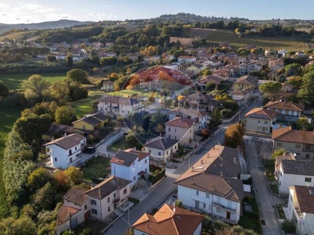 Villa Indipendente in vendita a Marche, Pesaro E Urbino