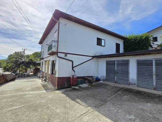 Villa Indipendente in vendita a San Mango Sul Calore, Campania