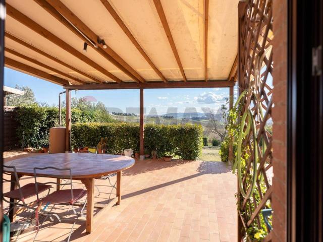 Villa Indipendente in vendita a Marche, Ancona