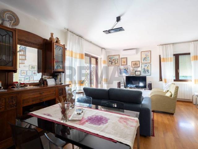 Villa Indipendente in vendita a Marche, Ancona