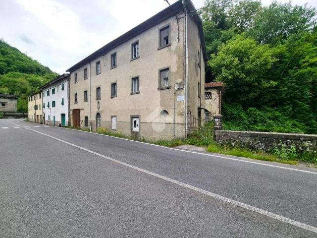 Villa Indipendente in vendita a Piteglio, Pistoia