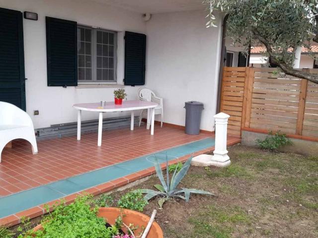 Villa Indipendente in vendita a Serravalle