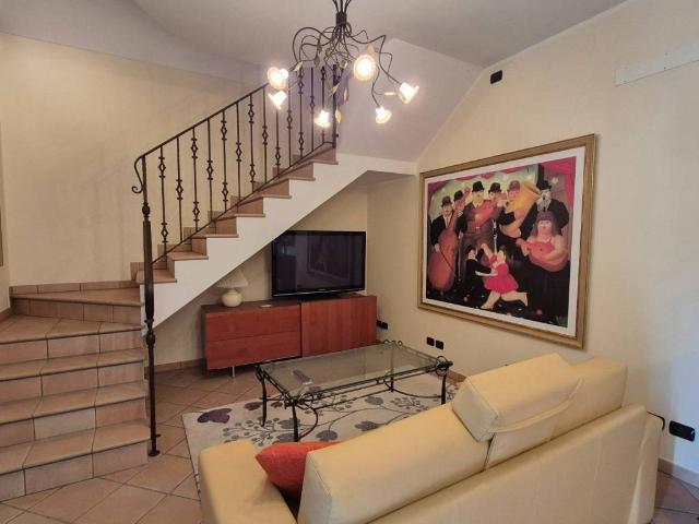 Villa Indipendente in vendita a Borgo Maggiore