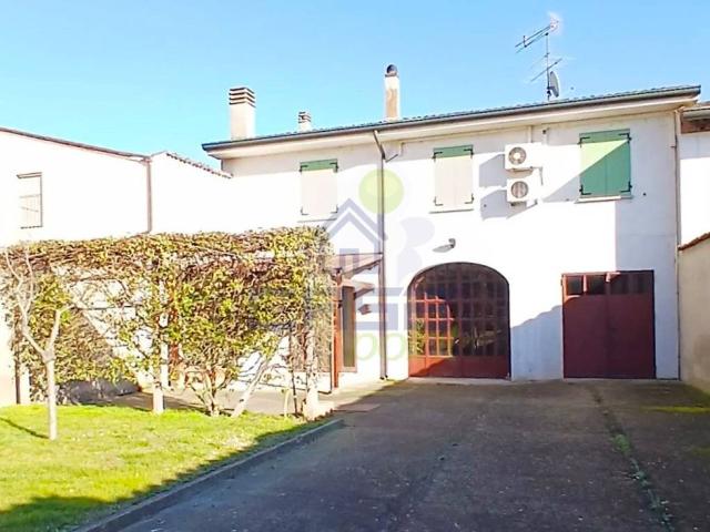 Villa Indipendente in vendita a San Martino Dall'argine, Lombardia