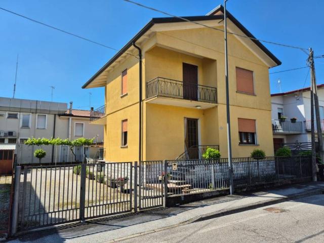 Villa Indipendente in vendita a San Martino Di Lupari, Veneto