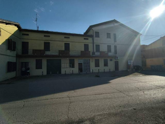Villa Indipendente in vendita a Pianura Reggiana, Re