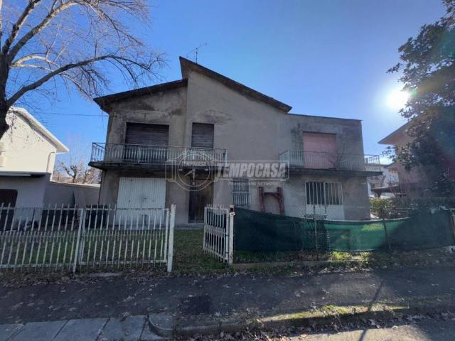Villa Indipendente in vendita a Pianura Reggiana, Re