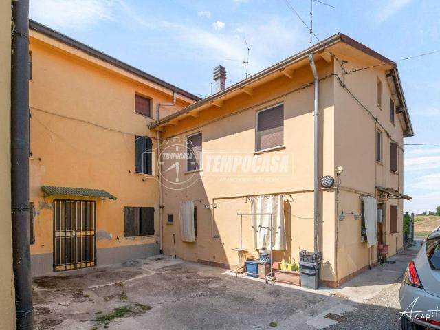 Villa Indipendente in vendita a Pianura Reggiana, Re