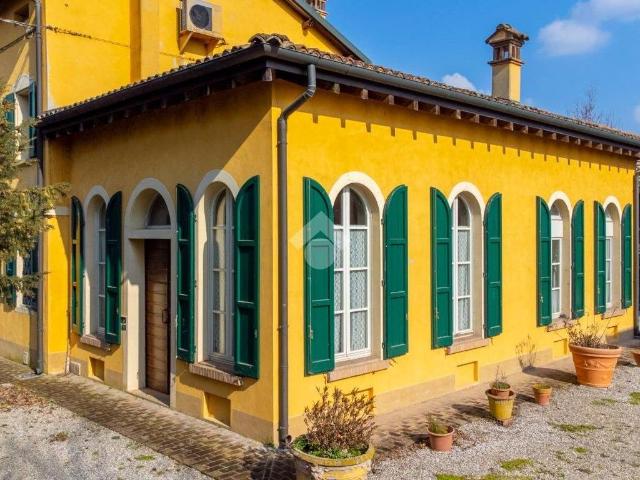 Villa Indipendente in vendita a Pianura Reggiana, Re