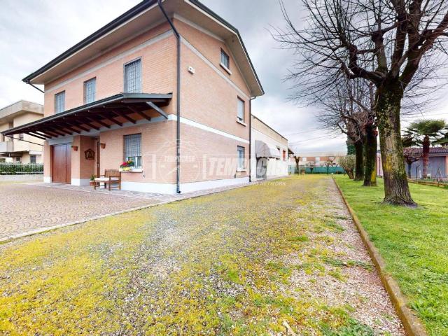 Villa Indipendente in vendita a Pianura Reggiana, Re