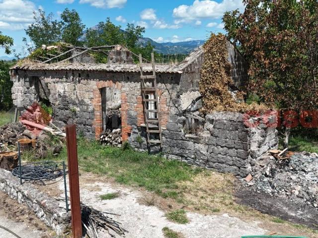 Villa Indipendente in vendita a San Martino Valle, Campania