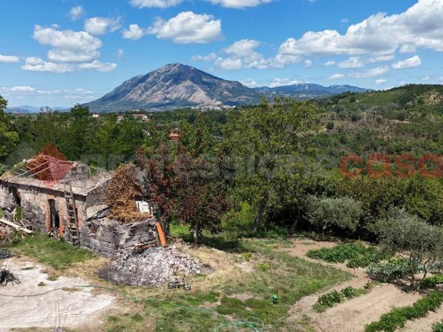 Villa Indipendente in vendita a San Martino Valle, Campania