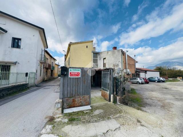 Villa Indipendente in vendita a San Martino Valle, Campania