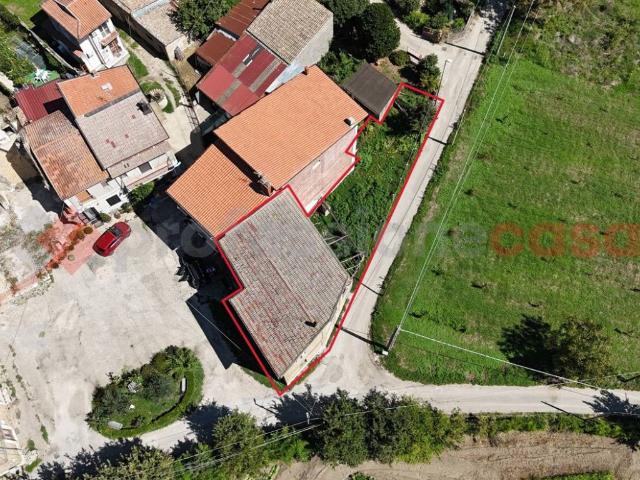 Villa Indipendente in vendita a San Martino Valle, Campania