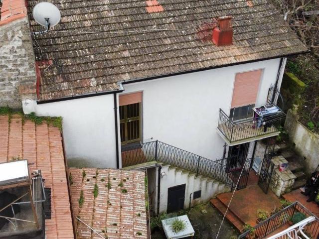 Villa Indipendente in vendita a San Martino Valle, Campania