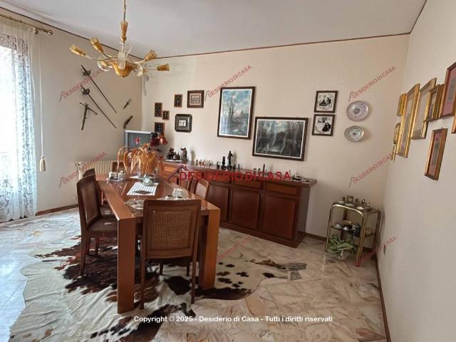 Villa Indipendente in vendita a San Mauro Castelverde, Sicilia