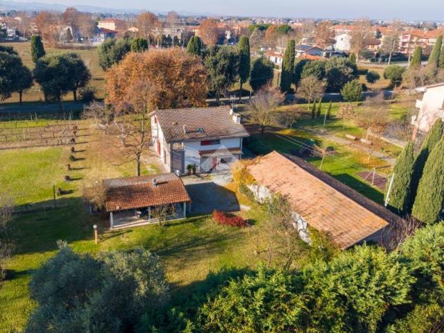 Villa Indipendente in vendita a San Mauro Pascoli, Reggio Emilia