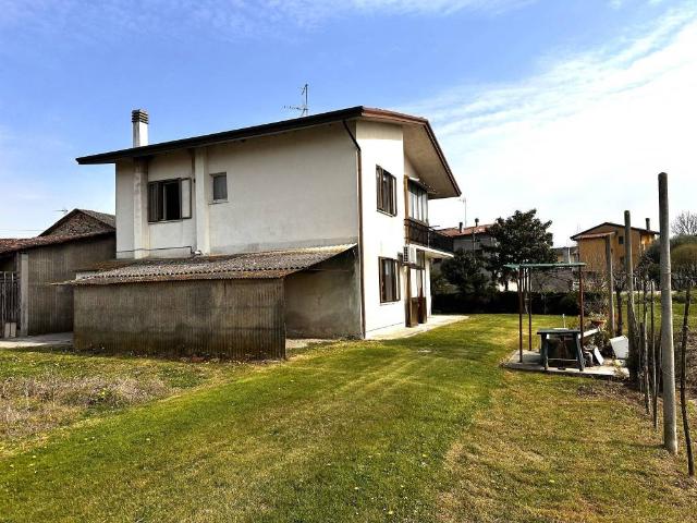 Villa Indipendente in vendita a Villanova della Cartera, San Michele al Tagliamento