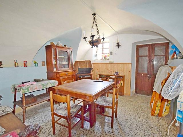 Villa Indipendente in vendita a Piemonte, Cuneo