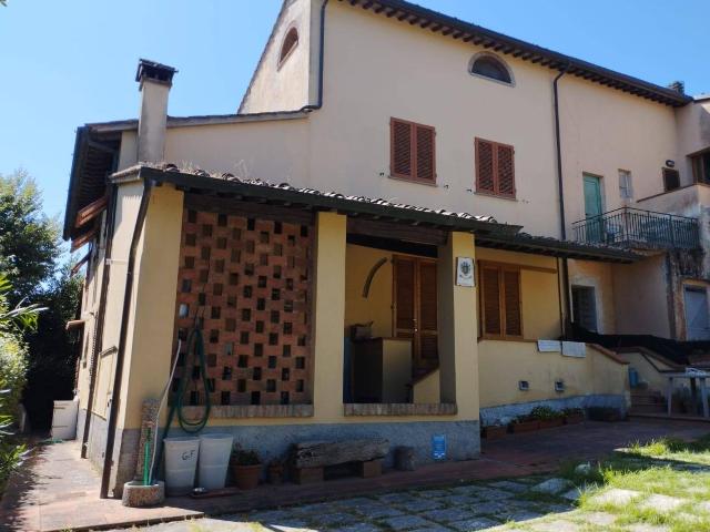 Villa Indipendente in vendita a San Miniato, Toscana