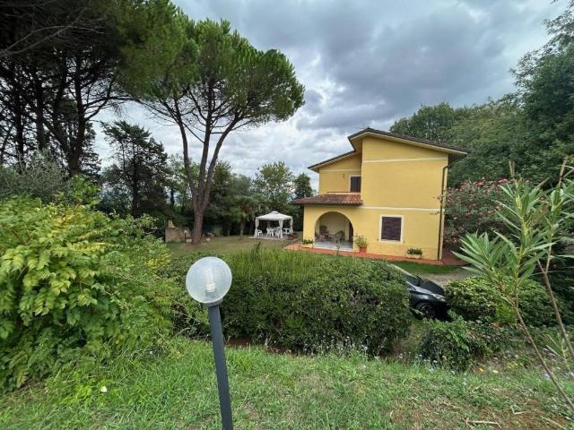 Villa Indipendente in vendita a San Miniato, Toscana