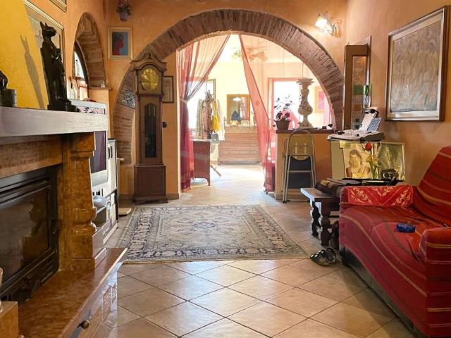 Villa Indipendente in vendita a Cigoli, San Miniato