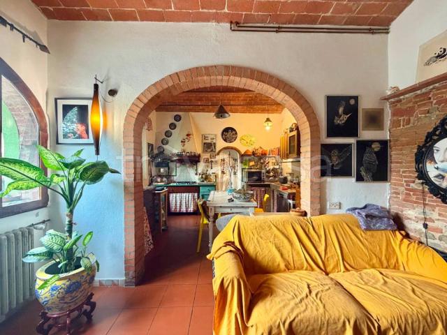 Villa Indipendente in vendita a Balconevisi, San Miniato