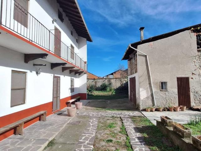 Villa Indipendente in vendita a Piemonte, Novara