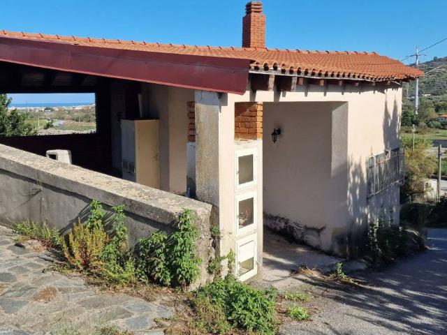 Villa Indipendente in vendita a San Pier Niceto, Messina