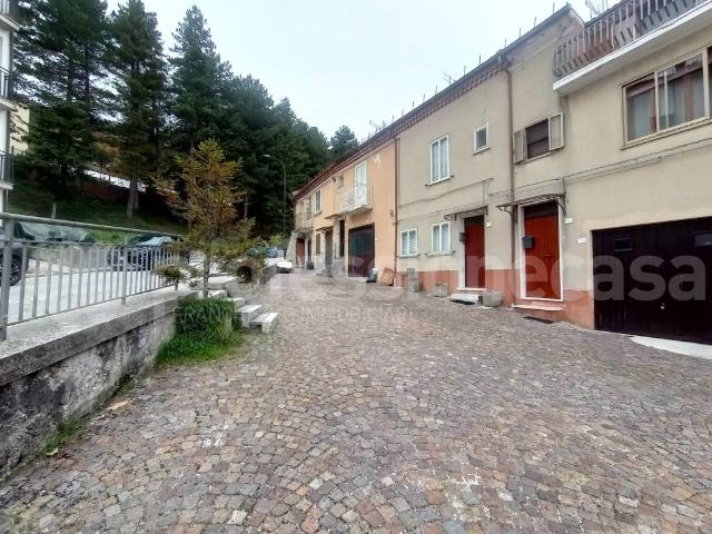 Villa Indipendente in vendita a San Pietro Avellana, Molise
