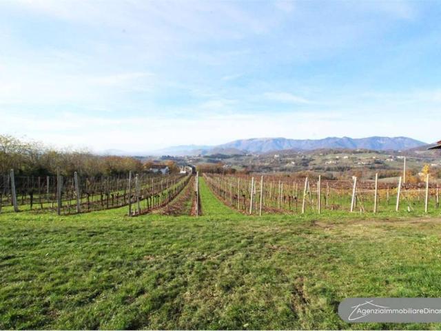 Villa Indipendente in vendita a San Pietro di Feletto, Borgo Antiga