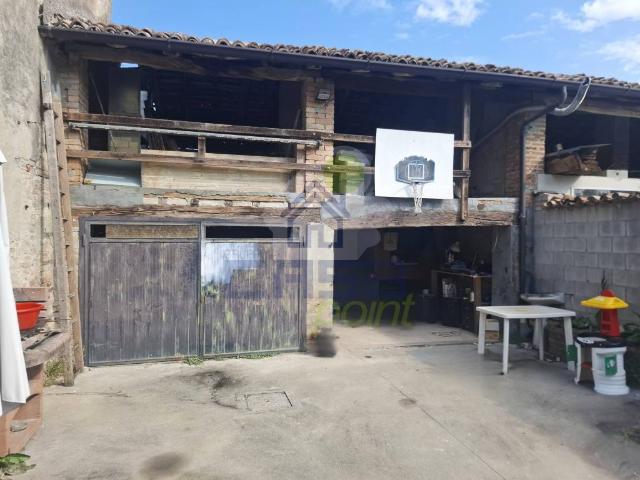 Villa Indipendente in vendita a San Pietro In Cerro, Reggio Emilia