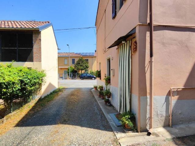 Villa Indipendente in vendita a San Pietro In Cerro, Reggio Emilia