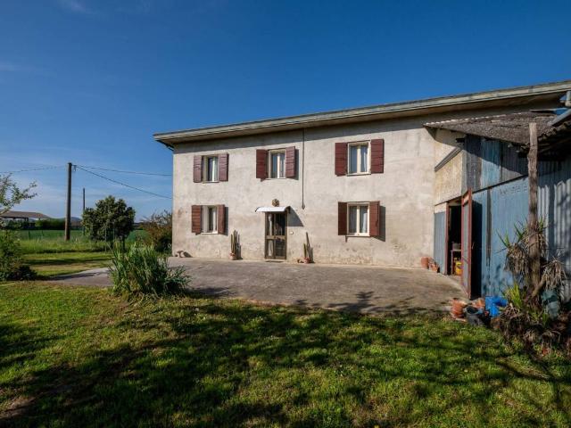 Villa Indipendente in vendita a San Pietro Viminario, Veneto