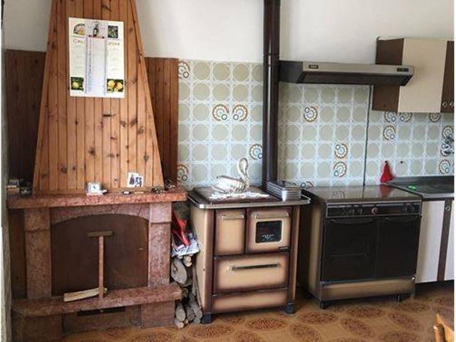 Villa Indipendente in vendita a San Pio Delle Camere, Abruzzo