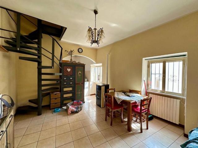 Villa Indipendente in vendita a San Pio Delle Camere, Abruzzo