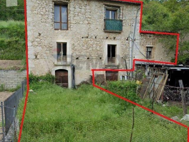 Villa Indipendente in vendita a San Pio delle Camere, L'Aquila