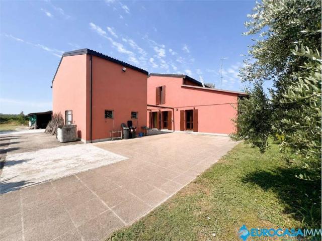Villa Indipendente in vendita a Unione Comuni Modenesi Area Nord, San Possidonio