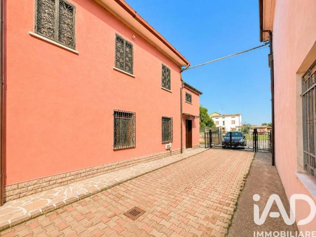 Villa Indipendente in vendita a Forcello, San Possidonio