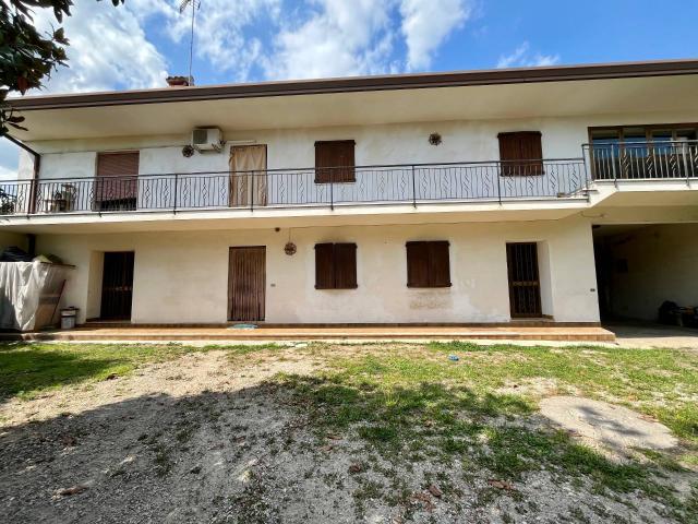Villa Indipendente in vendita a San Quirino, Friuli-Venezia Giulia