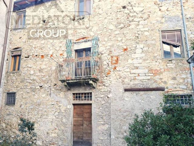 Villa Indipendente in vendita a San Romano, Borgo A Mozzano
