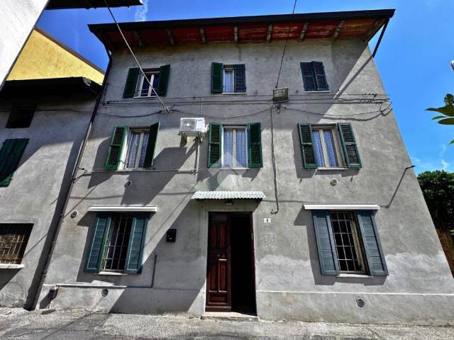 Villa Indipendente in vendita a San Secondo Parmense, Reggio Emilia