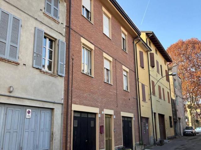 Villa Indipendente in vendita a San Secondo Parmense, Reggio Emilia