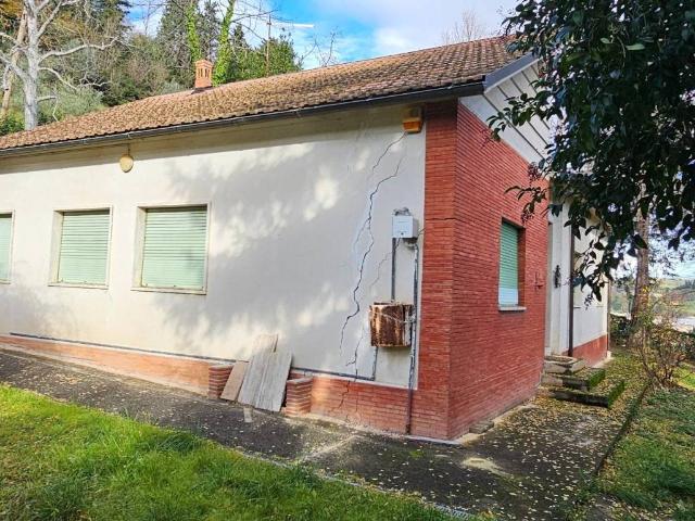 Villa Indipendente in vendita a Marche, Macerata