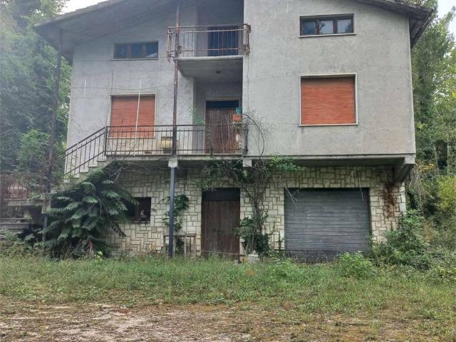 Villa Indipendente in vendita a Marciano, Marche