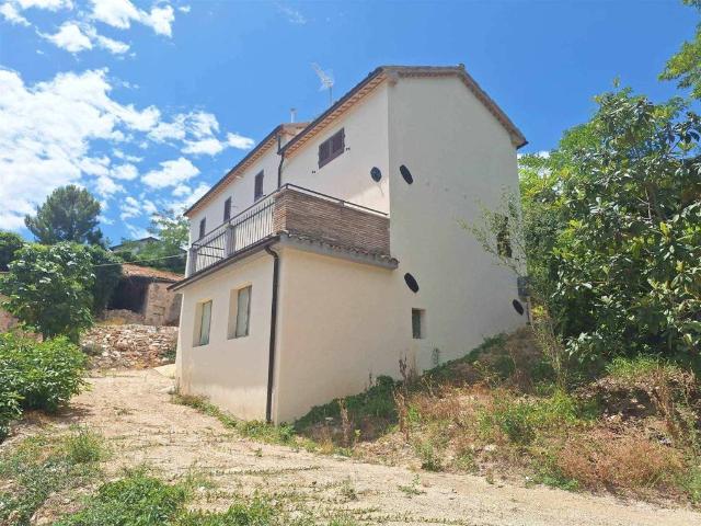 Villa Indipendente in vendita a Stigliano, Marche