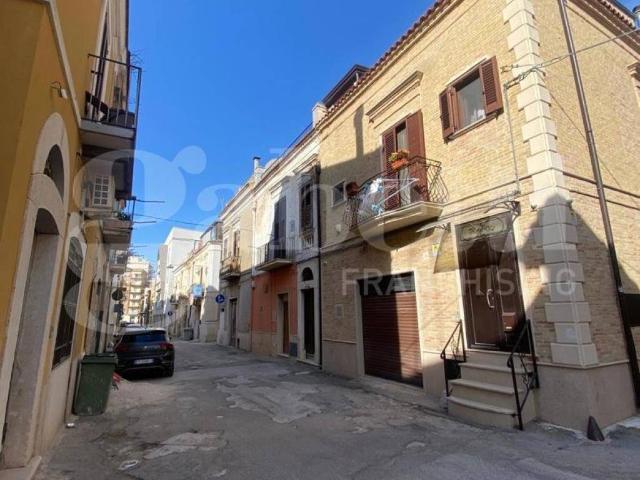 Villa Indipendente in vendita a Puglia, Foggia