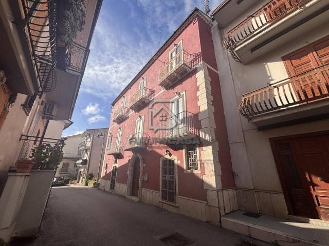 Villa Indipendente in vendita a San Sossio Baronia, Campania