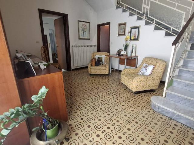 Villa Indipendente in vendita a San Valentino Torio, Campania
