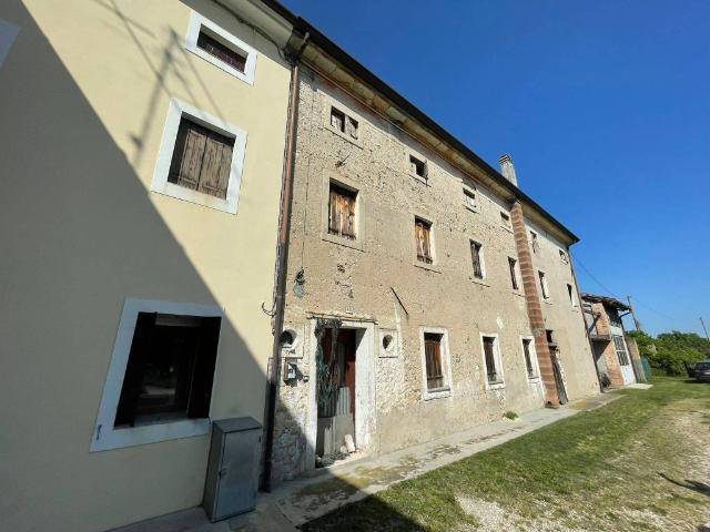 Villa Indipendente in vendita a Cosniga, San Vendemiano